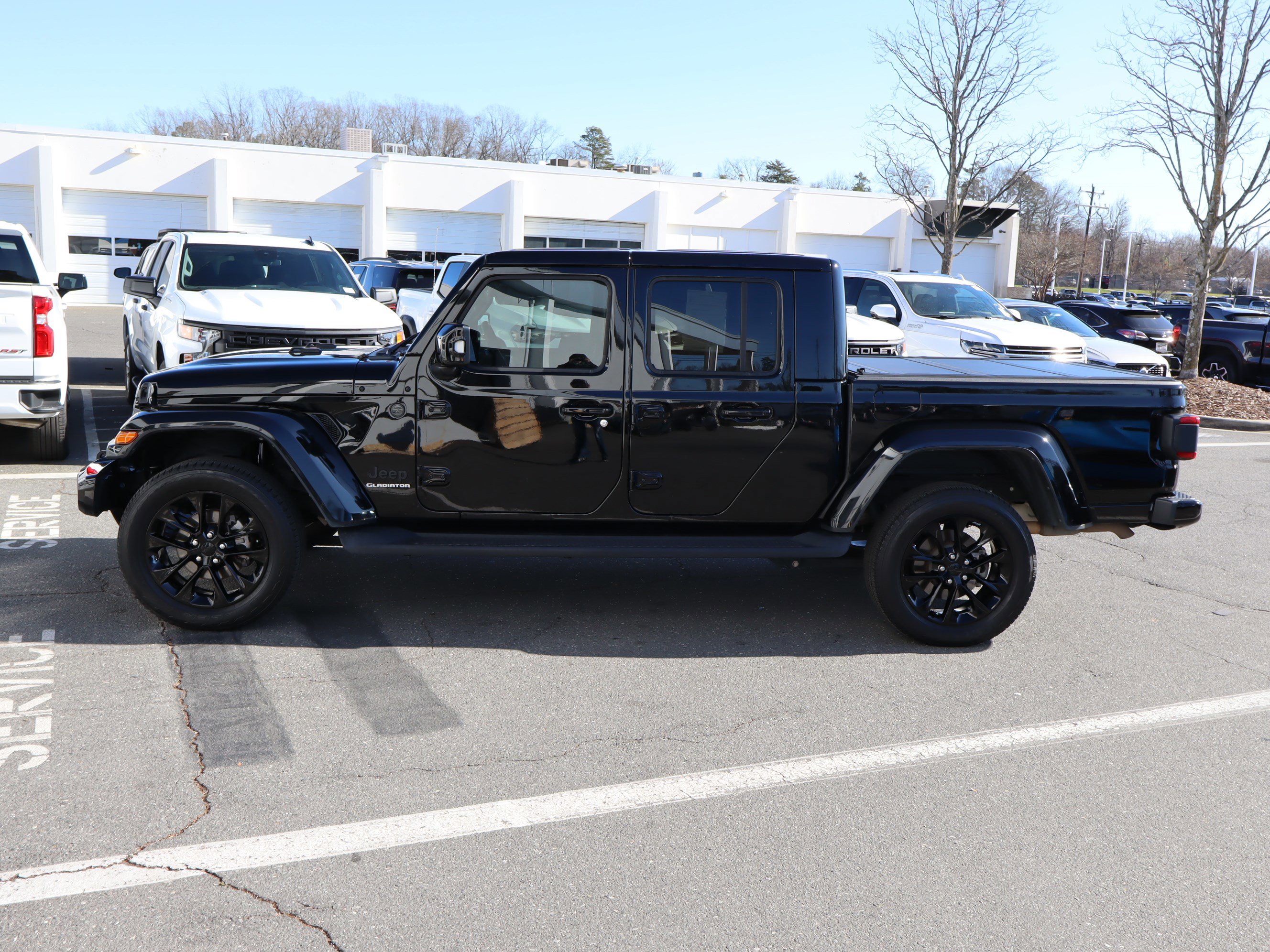 Used 2022 Jeep Gladiator Overland image 7