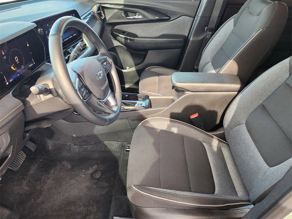 Used 2025 Chevrolet TrailBlazer ACTIV w/ Convenience Package image 14