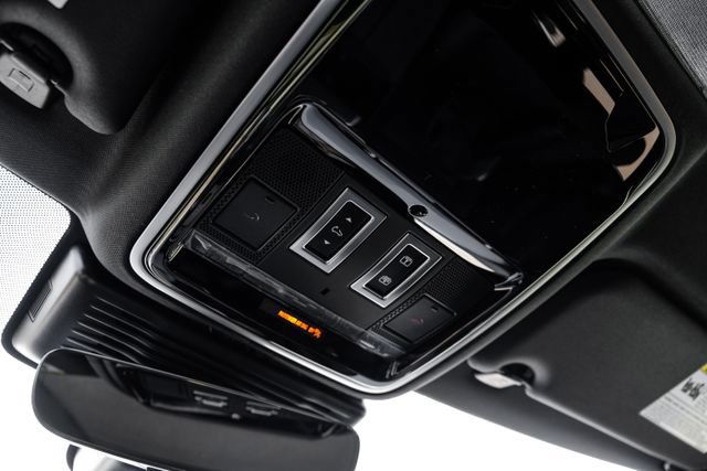 New 2026 Land Rover Range Rover Velar S AWD/4WD image 32