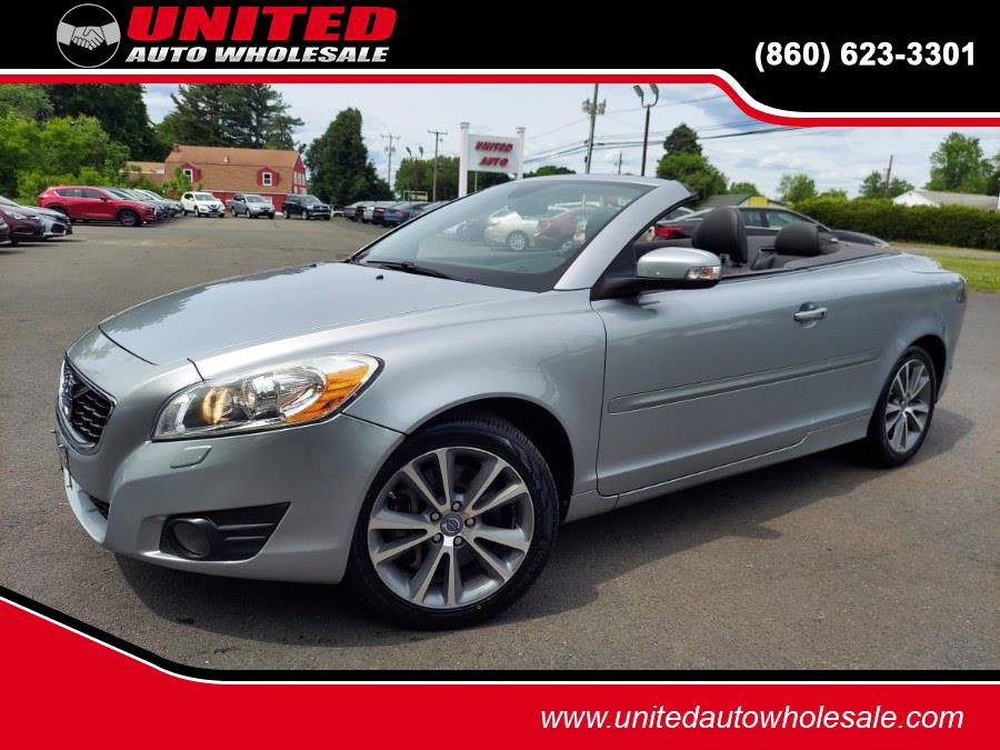 Used 2012 Volvo C70 T5 w/ Climate Pkg FWD image 1