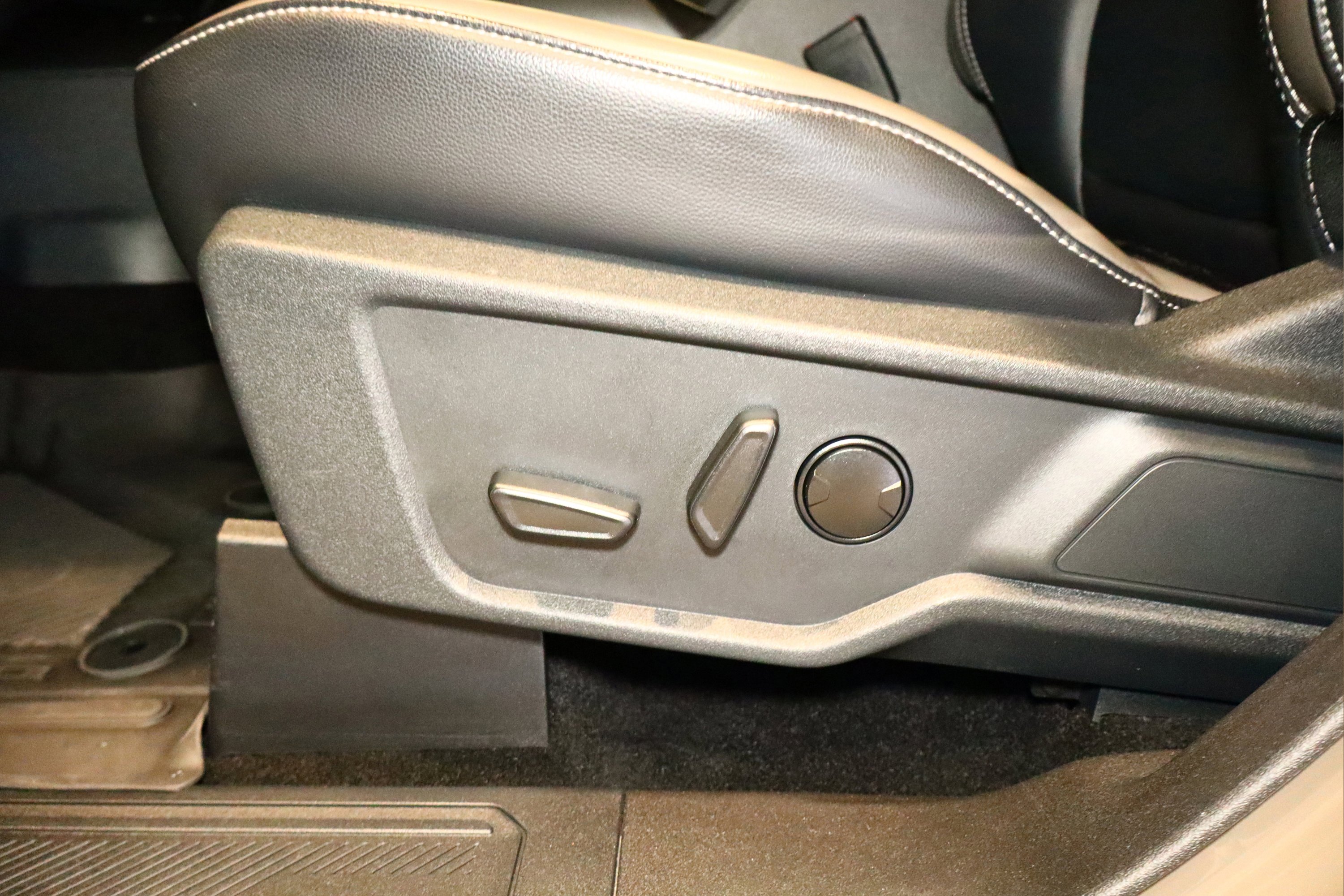 Used 2025 Ford Bronco Outer Banks w/ Sasquatch Package image 22