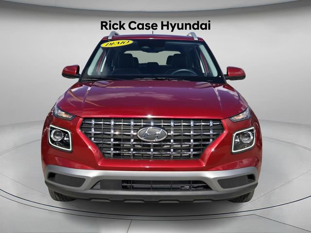 New 2025 Hyundai Venue Limited image 3