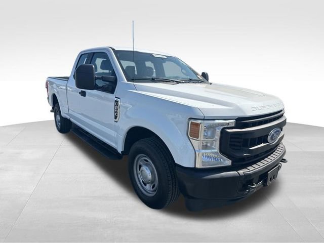 Used 2021 Ford F250 XL w/ Power Equipment Group RWD image 4