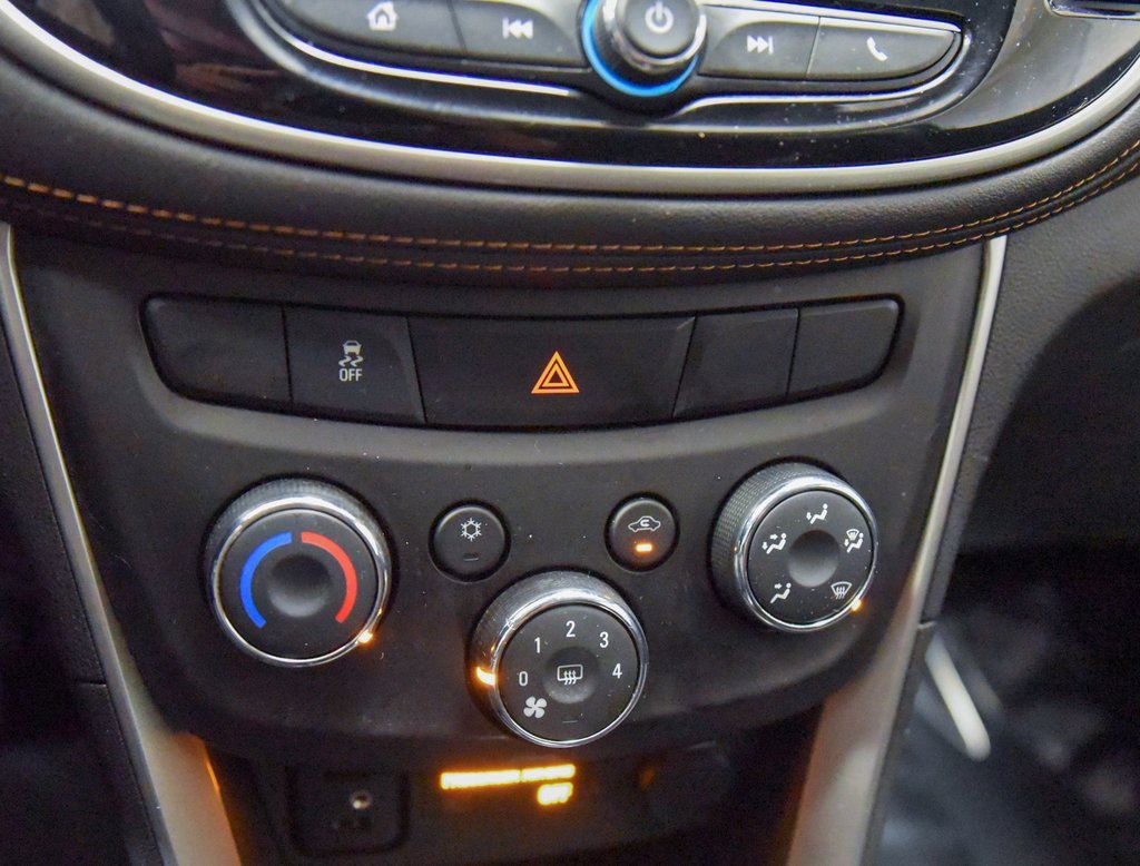 Used 2020 Chevrolet Trax LS image 17