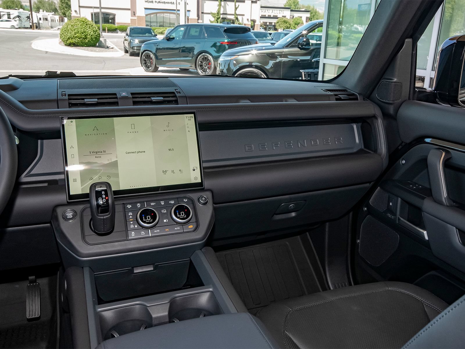 New 2026 Land Rover Defender 110 X-Dynamic SE AWD/4WD image 41