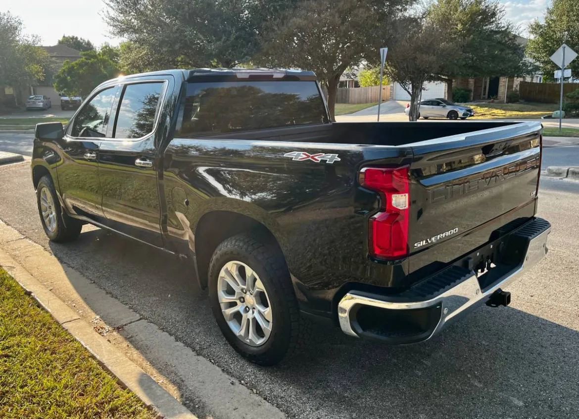 Used 2022 Chevrolet Silverado 1500 LTZ image 5