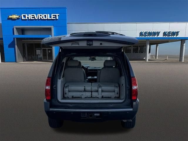 Used 2010 Chevrolet Tahoe LTZ AWD/4WD image 11