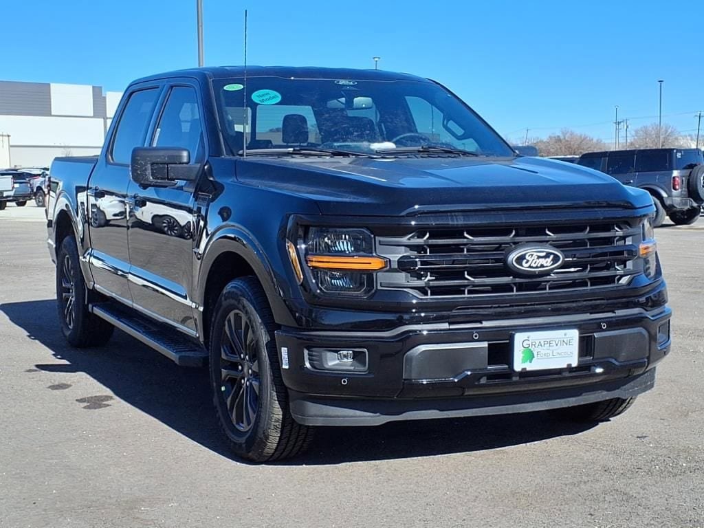 Used 2025 Ford F150 XLT w/ Equipment Group 302A MID RWD image 3