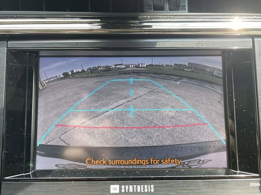 Used 2013 Toyota Avalon Limited FWD image 21