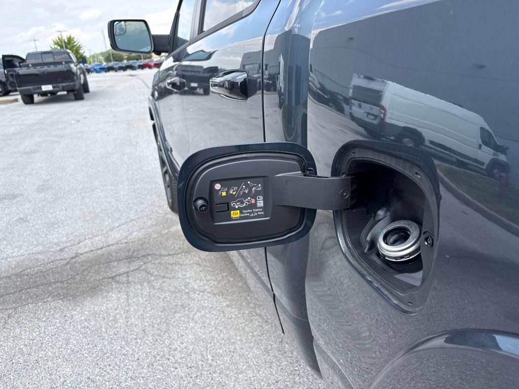 New 2026 RAM 1500 Laramie w/ Night Edition AWD/4WD image 9