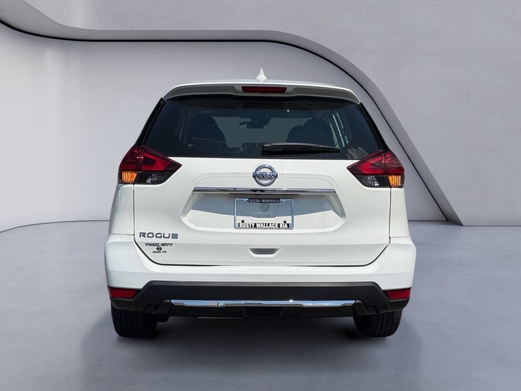 Used 2019 Nissan Rogue S FWD image 4