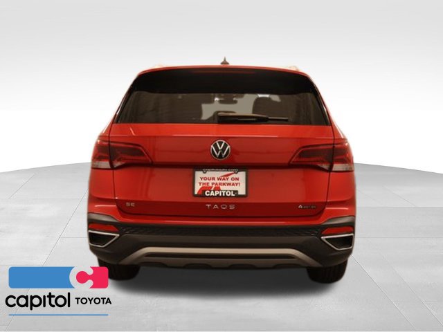 Used 2024 Volkswagen Taos SE AWD/4WD image 3