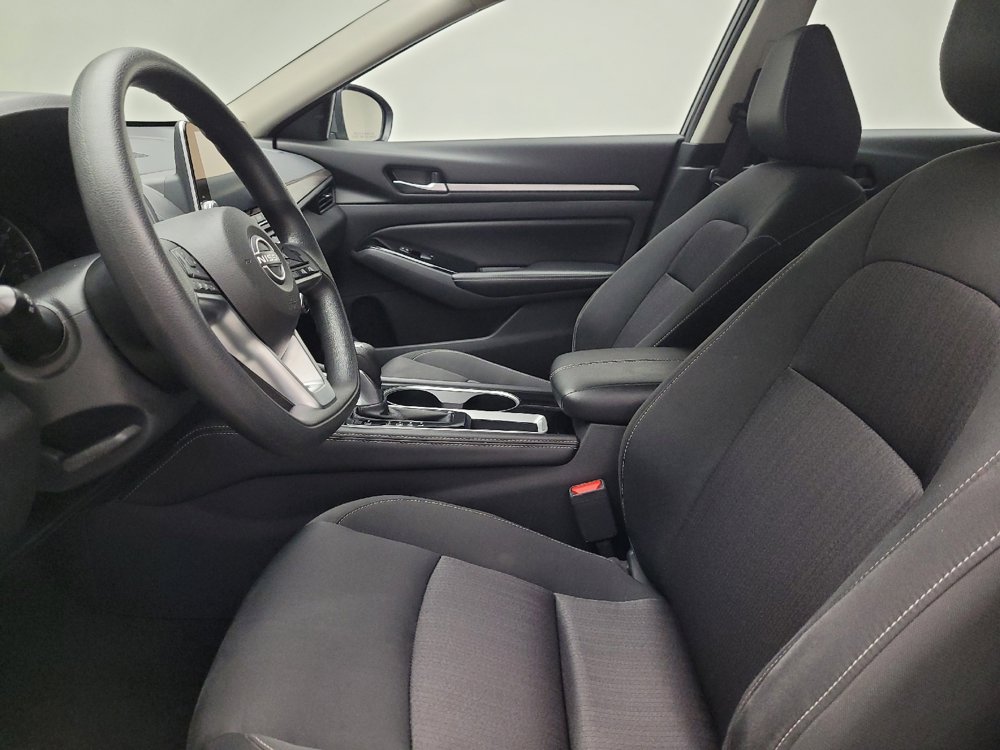 Used 2023 Nissan Altima 2.5 SV image 17