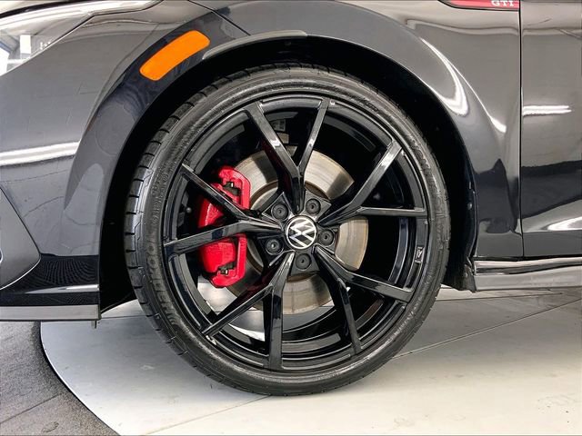 Certified 2024 Volkswagen GTI SE FWD image 9
