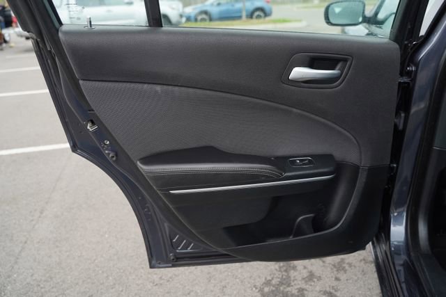 Used 2018 Dodge Charger SXT image 15