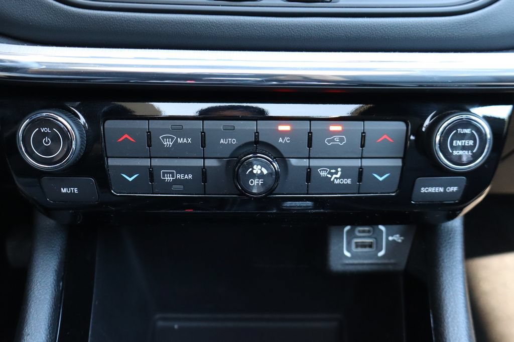 Used 2022 Jeep Compass High Altitude AWD/4WD image 10