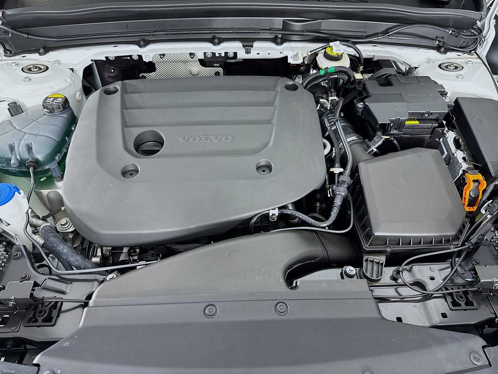 New 2026 Volvo XC40 B5 Ultra w/ Climate Package image 32