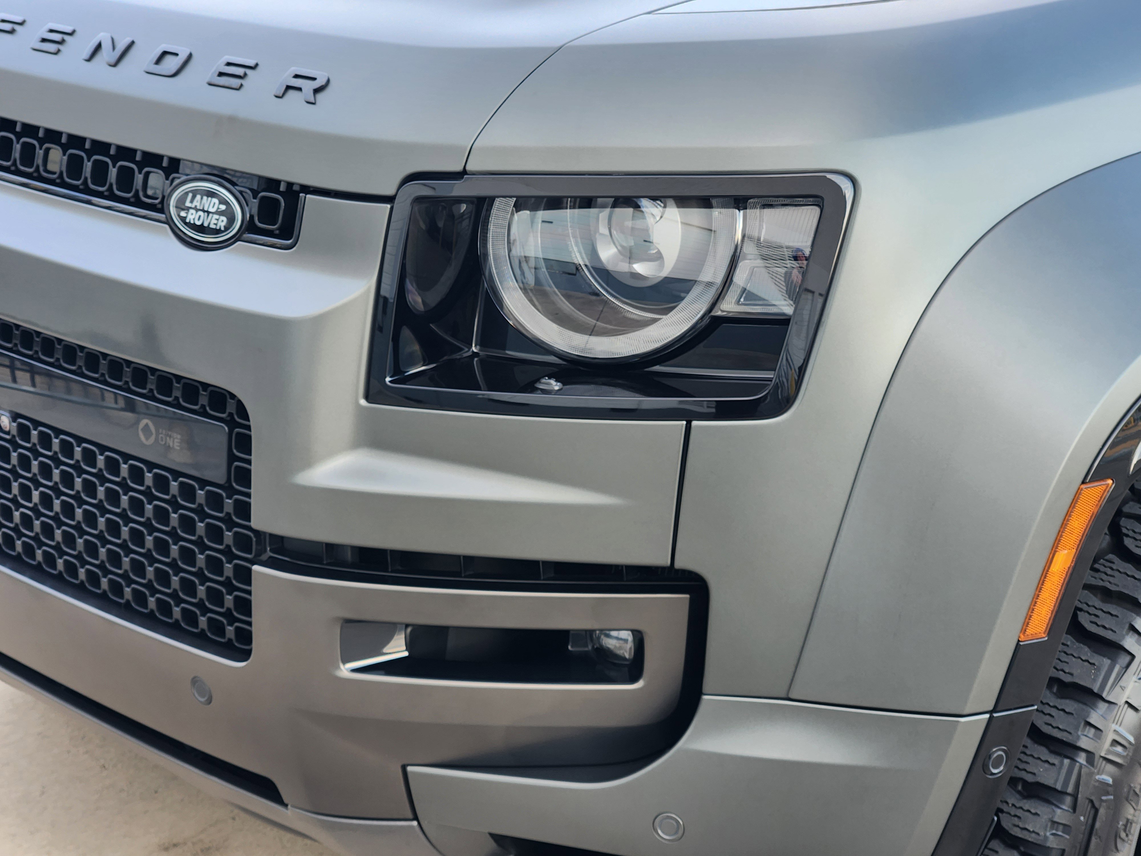 Certified 2025 Land Rover Defender 110 image 9