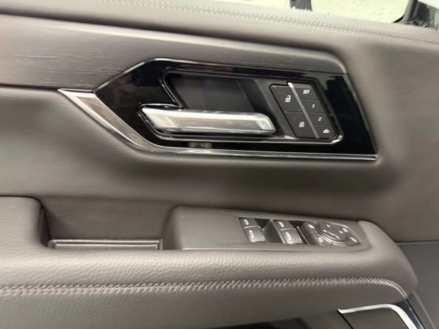 New 2026 GMC Yukon XL Denali w/ Sun & Power Step Package image 15