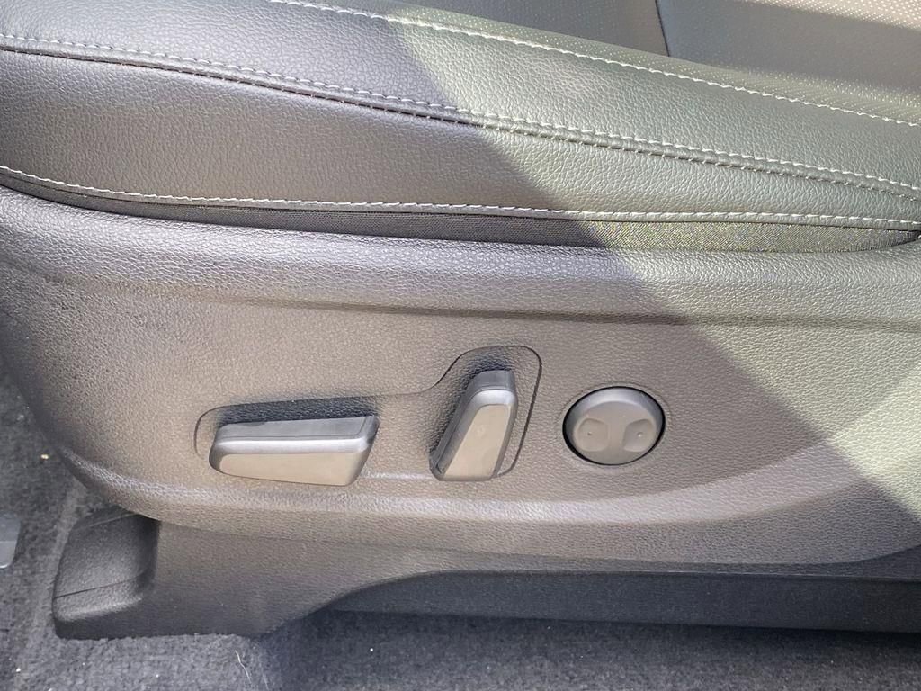 New 2025 Kia Telluride EX w/ EX Captain's Chair Package image 14