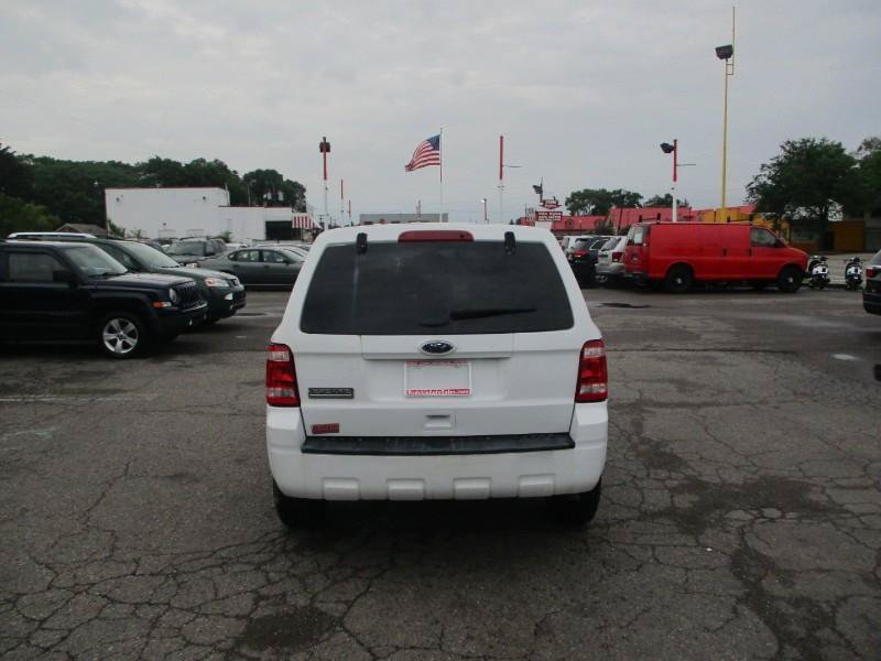 Used 2012 Ford Escape XLS AWD/4WD image 5