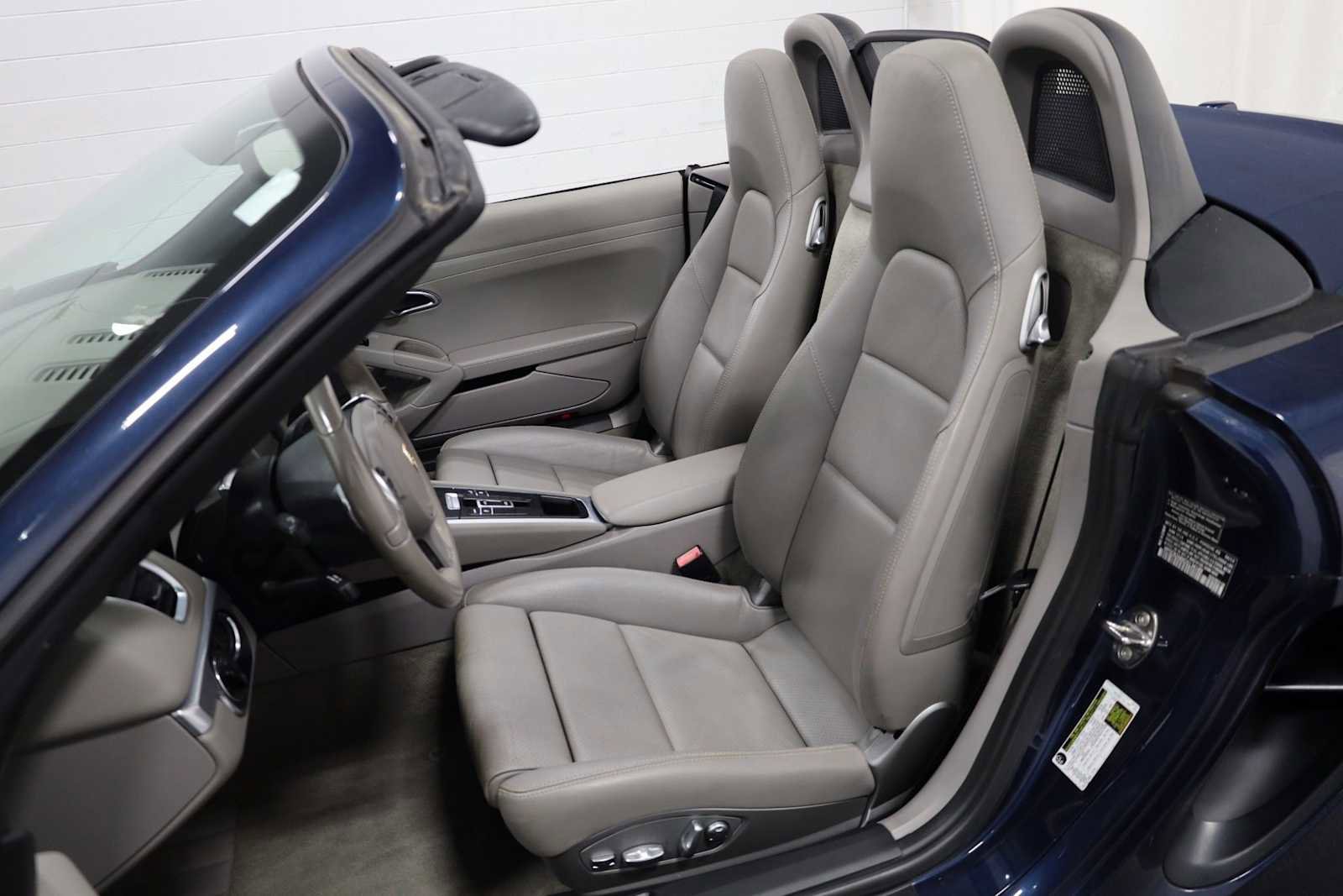 Used 2013 Porsche Boxster S image 5