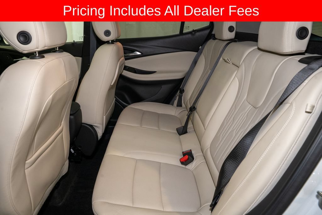 Used 2025 Buick Encore GX Avenir w/ Avenir Convenience Package FWD image 9