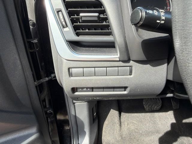 Used 2021 Nissan Rogue S AWD/4WD image 19