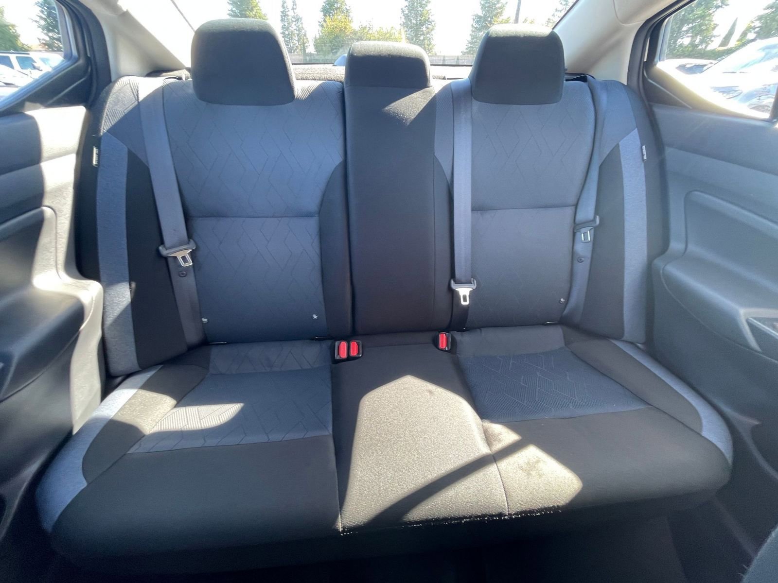 Used 2025 Nissan Versa SV image 33