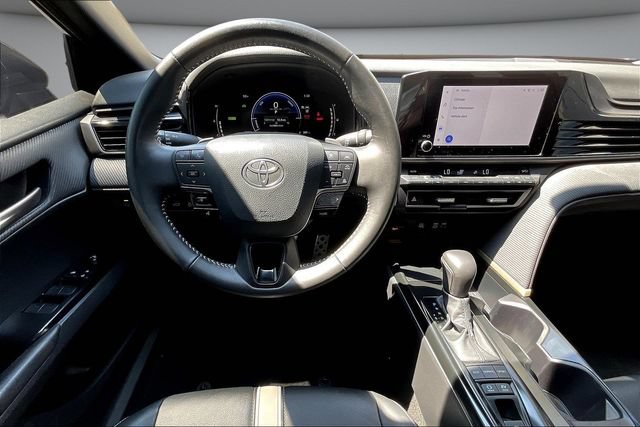 Used 2025 Toyota Camry SE FWD image 10