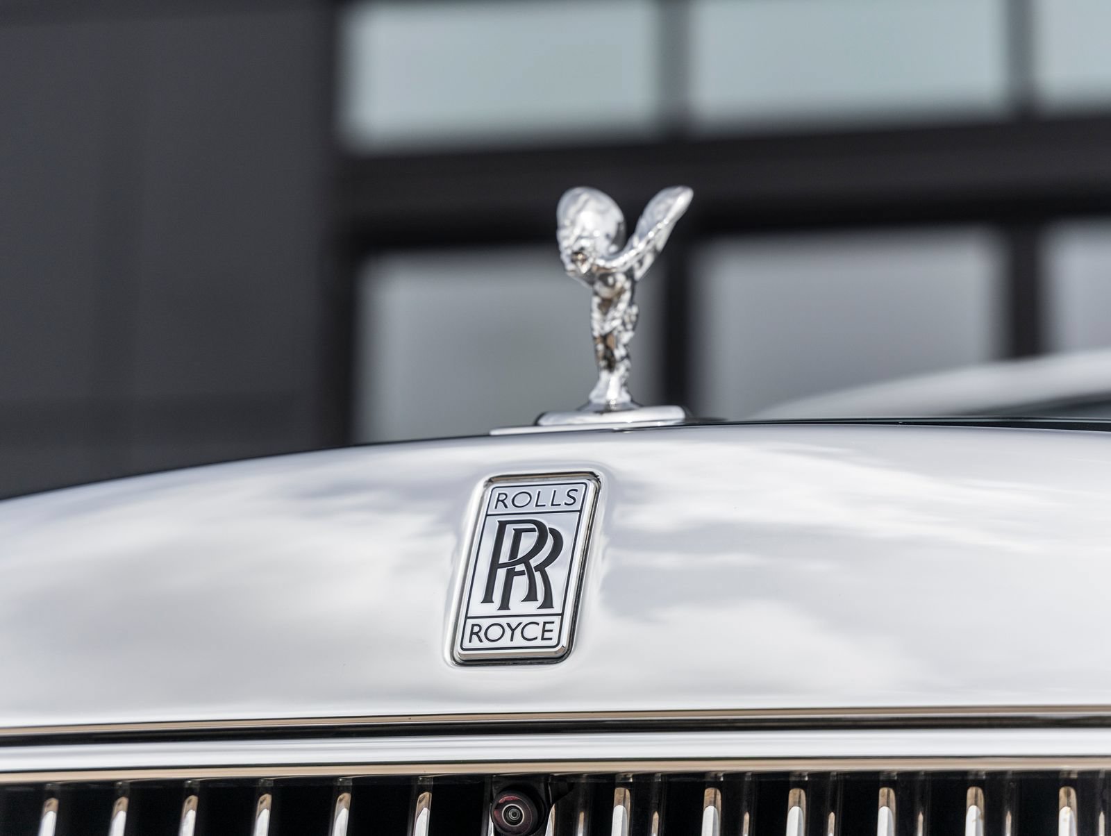 Used 2023 Rolls-Royce Phantom Extended Wheelbase w/ Leather Finishing Pack RWD image 20