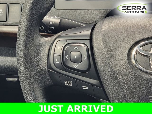 Used 2016 Toyota Camry LE FWD image 25