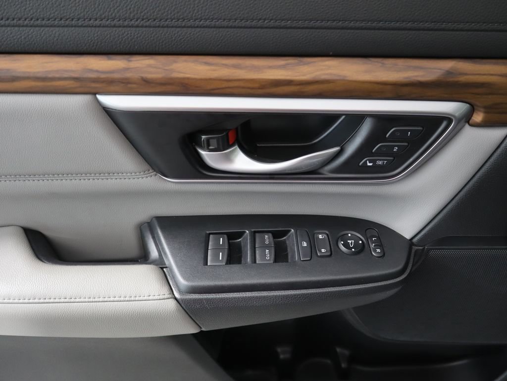 Used 2022 Honda CR-V Touring image 24