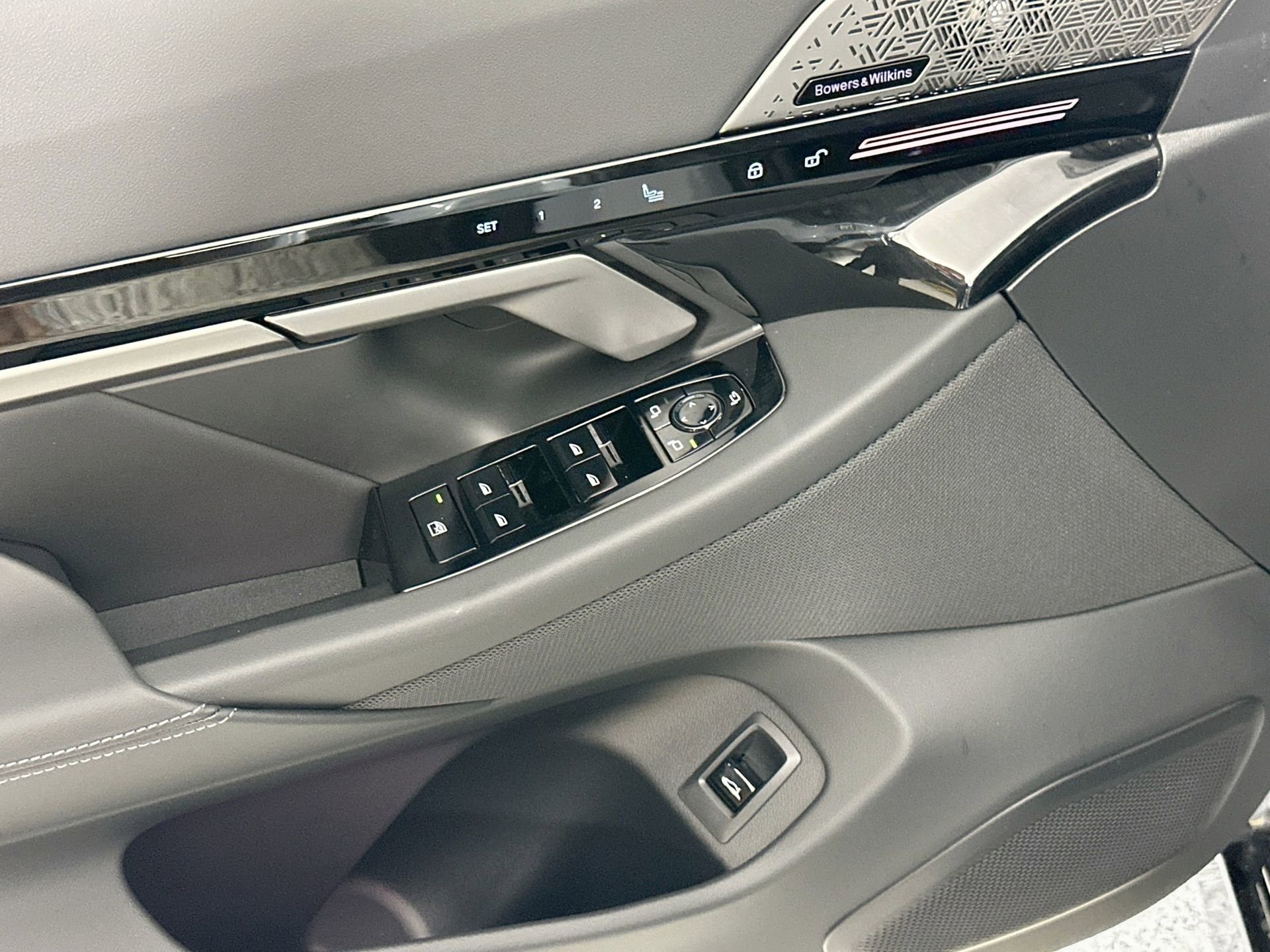 New 2026 BMW 530i xDrive w/ M Sport Package image 18