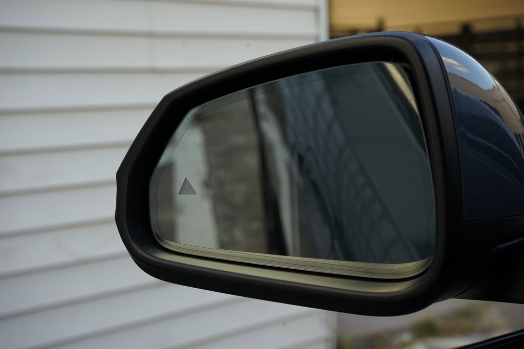 Used 2025 BMW X2 xDrive28i image 16