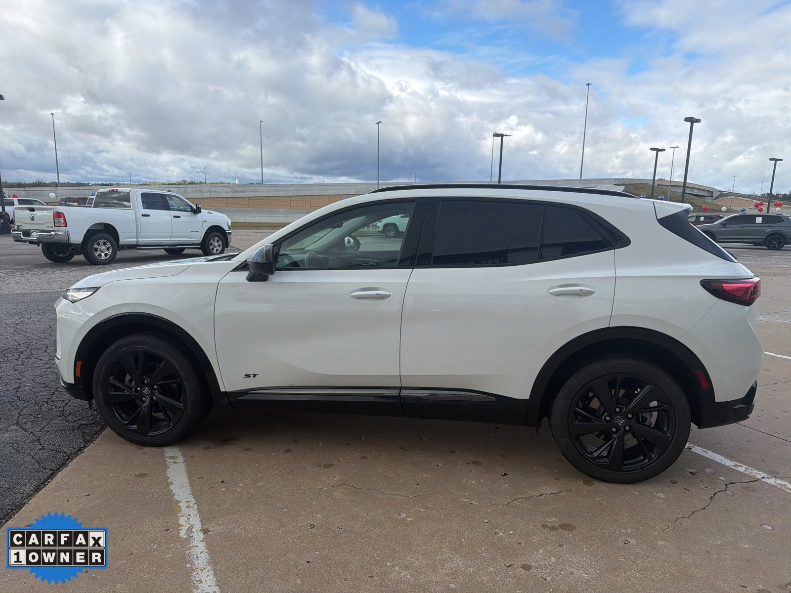 Used 2024 Buick Envision Sport Touring image 7