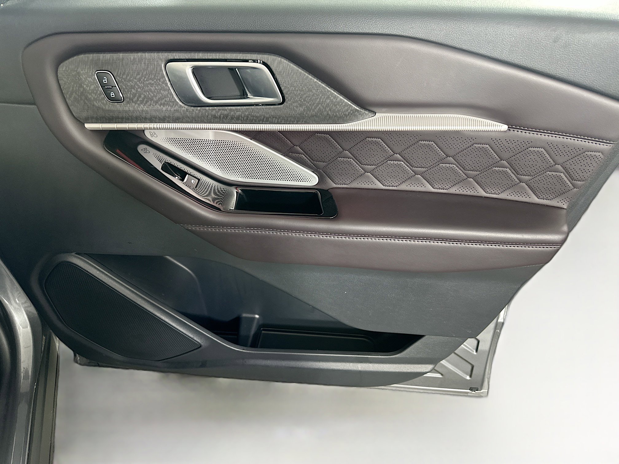 Used 2025 Ford Explorer Platinum w/ LUX Leather Package image 33