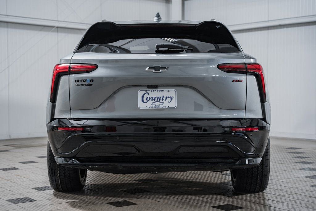 New 2025 Chevrolet Blazer EV RS RWD image 7