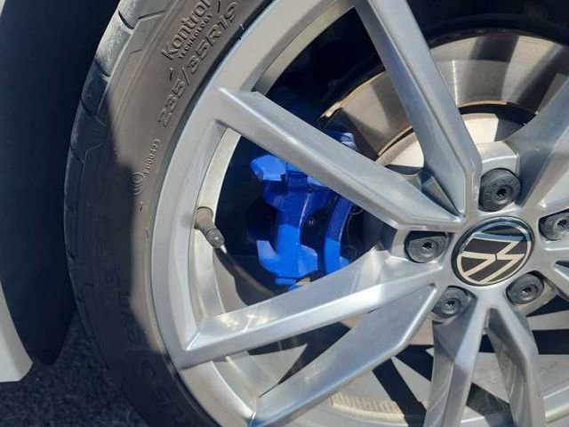 Used 2024 Volkswagen Golf R AWD/4WD image 11