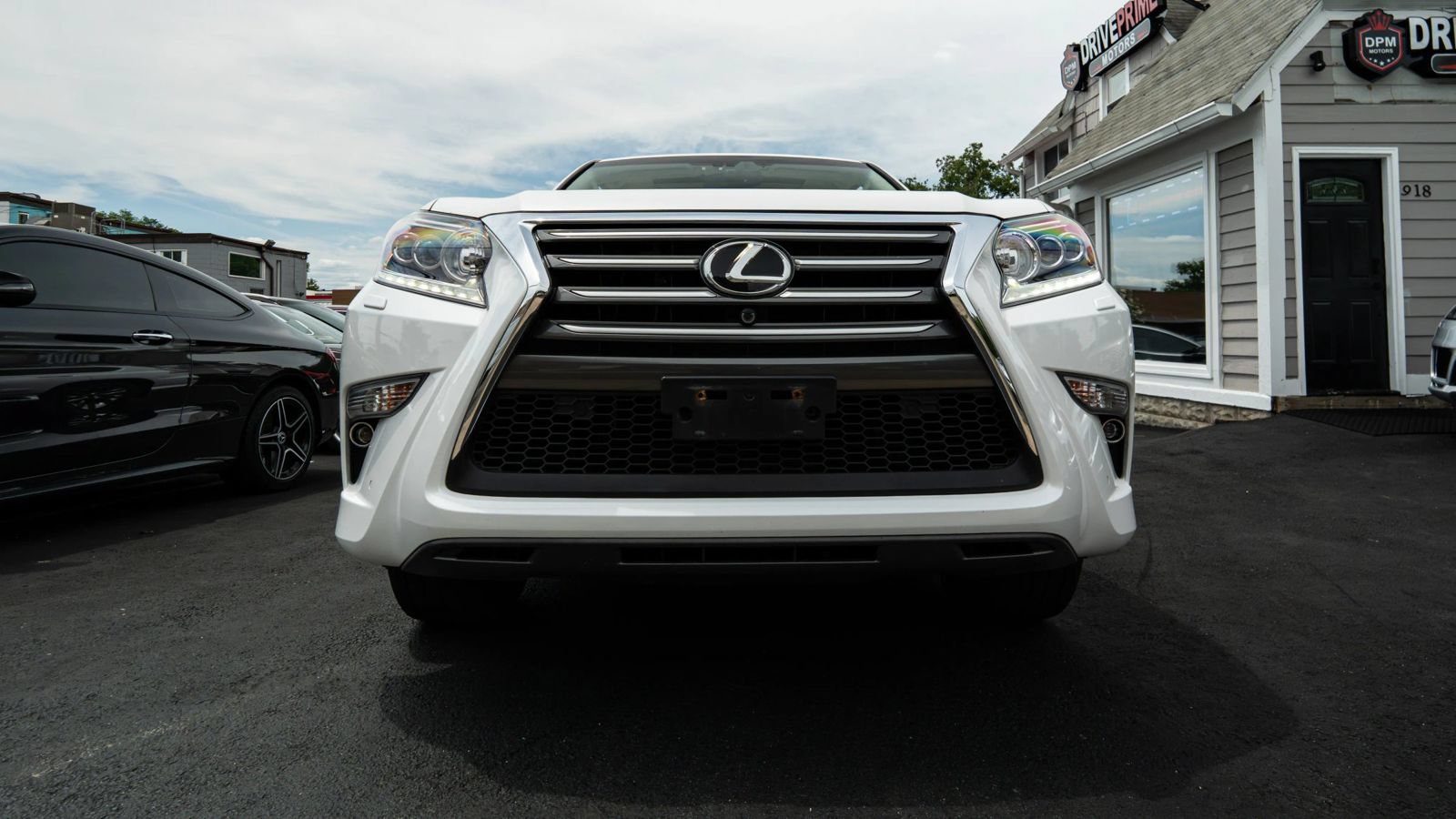 Used 2018 Lexus GX 460 Luxury AWD/4WD image 9