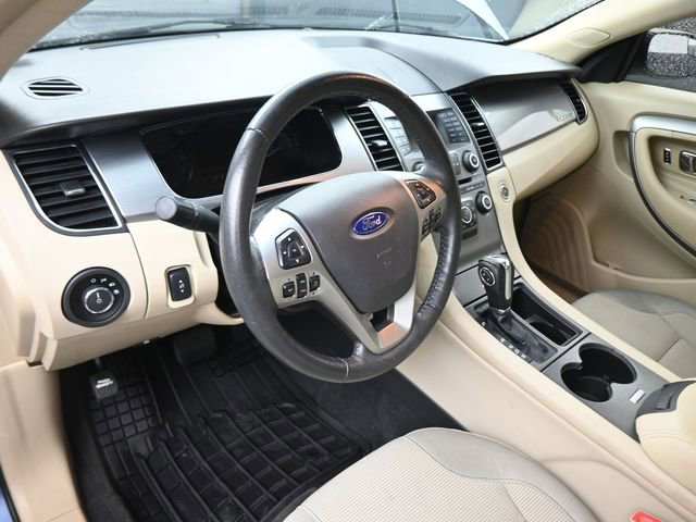 Used 2018 Ford Taurus SEL image 18