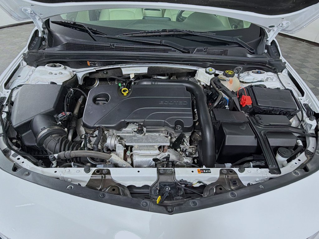 Used 2024 Chevrolet Malibu LT FWD image 31