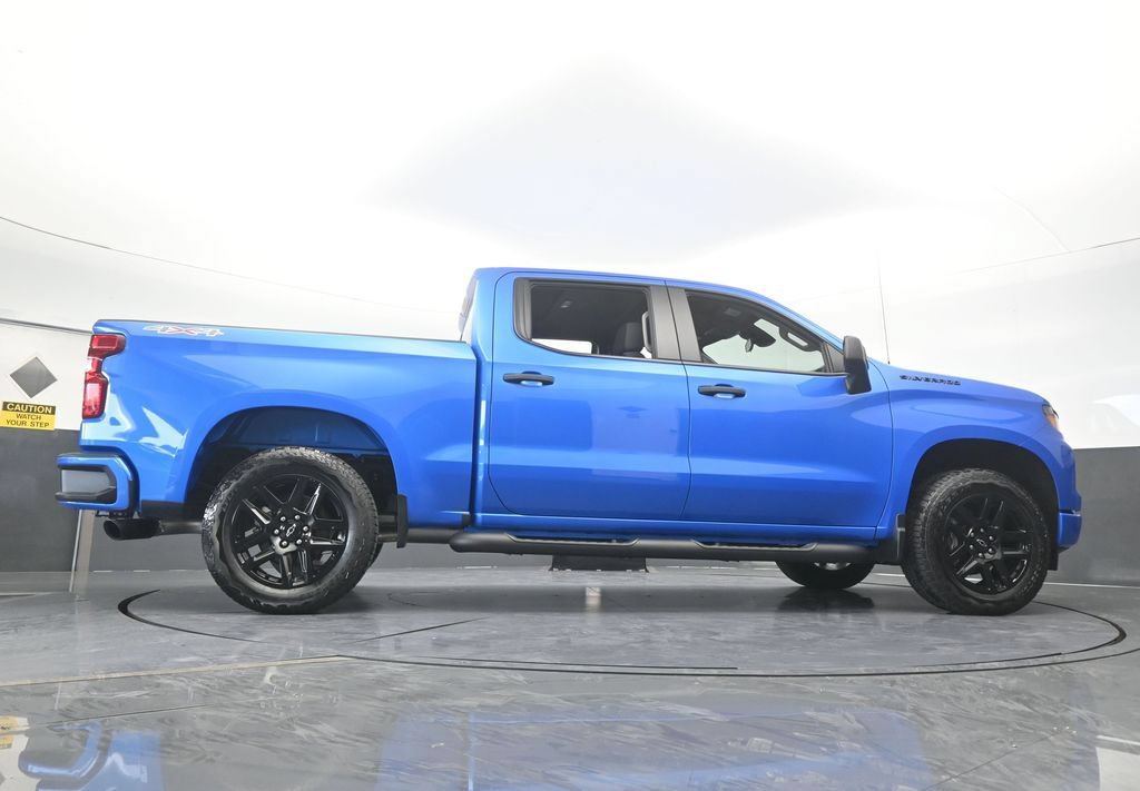 Used 2025 Chevrolet Silverado 1500 Custom w/ Turbomax Blackout Package AWD/4WD image 55