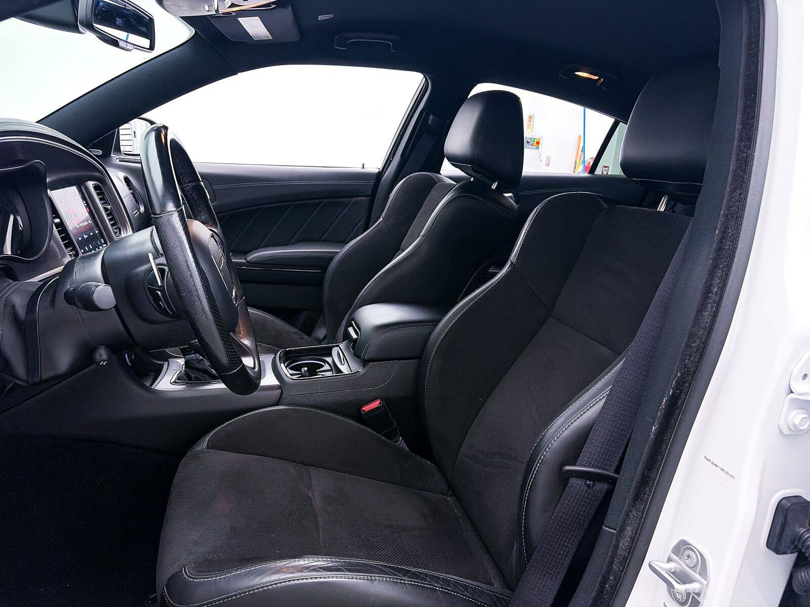 Used 2022 Dodge Charger R/T w/ Plus Group RWD image 19