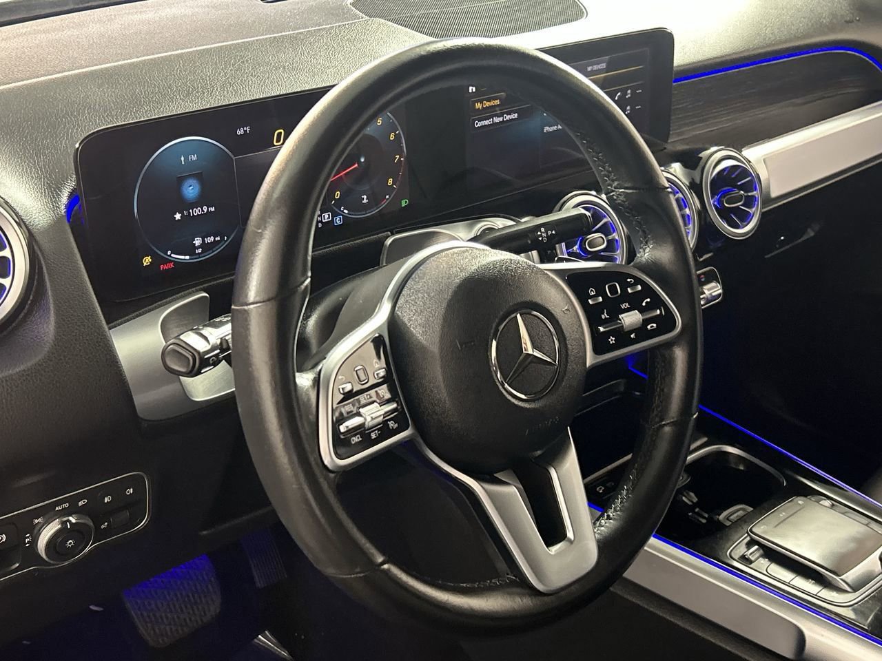 Used 2023 Mercedes-Benz GLB 250 w/ Premium Package image 13