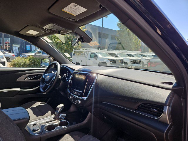 Used 2023 Chevrolet Traverse LT FWD image 28