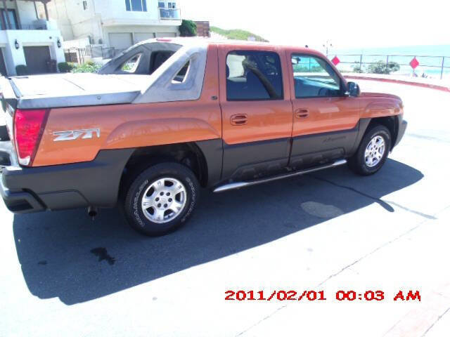 Used 2005 Chevrolet Avalanche Z71 w/ Sun And Sound Package image 30