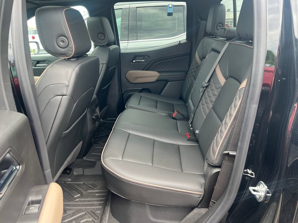 New 2026 GMC Canyon Denali w/ LPO, Denali Black Edition AWD/4WD image 14