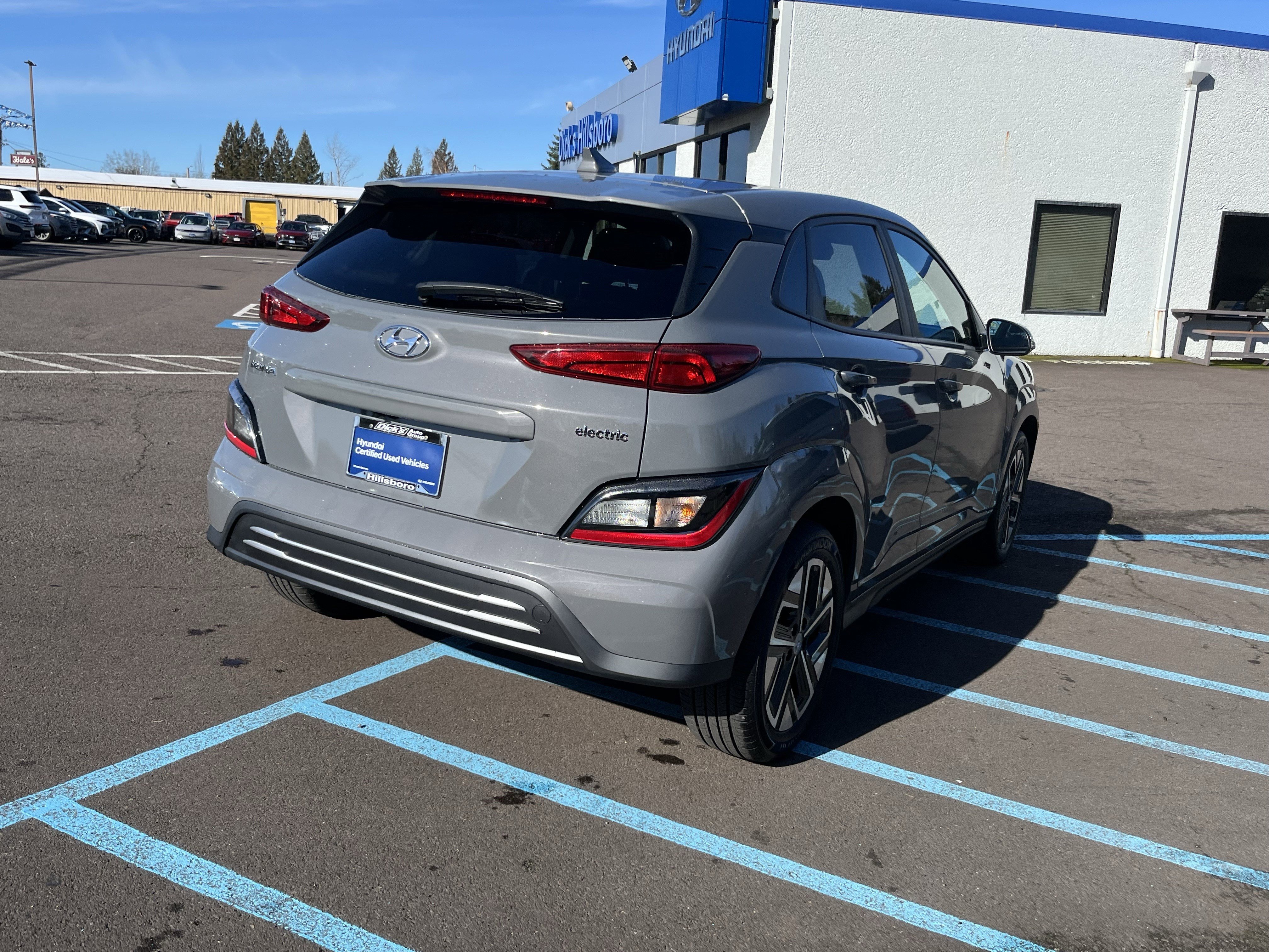 Certified 2023 Hyundai Kona SE w/ Cargo Package image 5