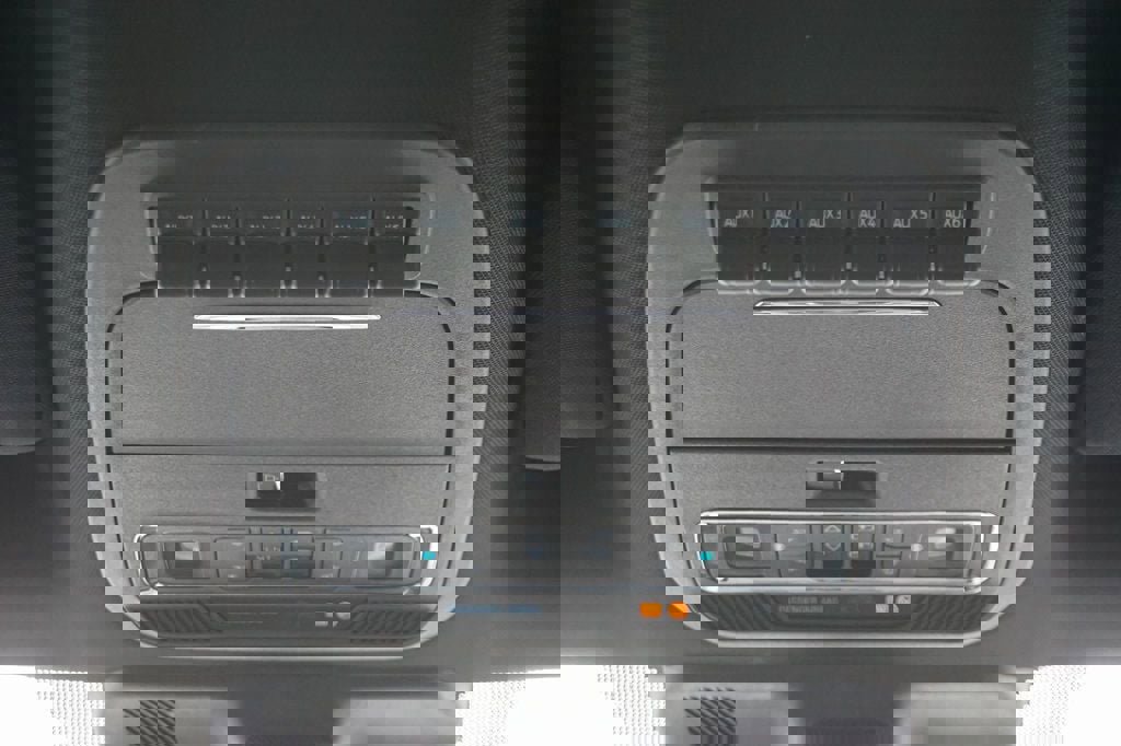 Used 2026 Ford F450 Platinum AWD/4WD image 85